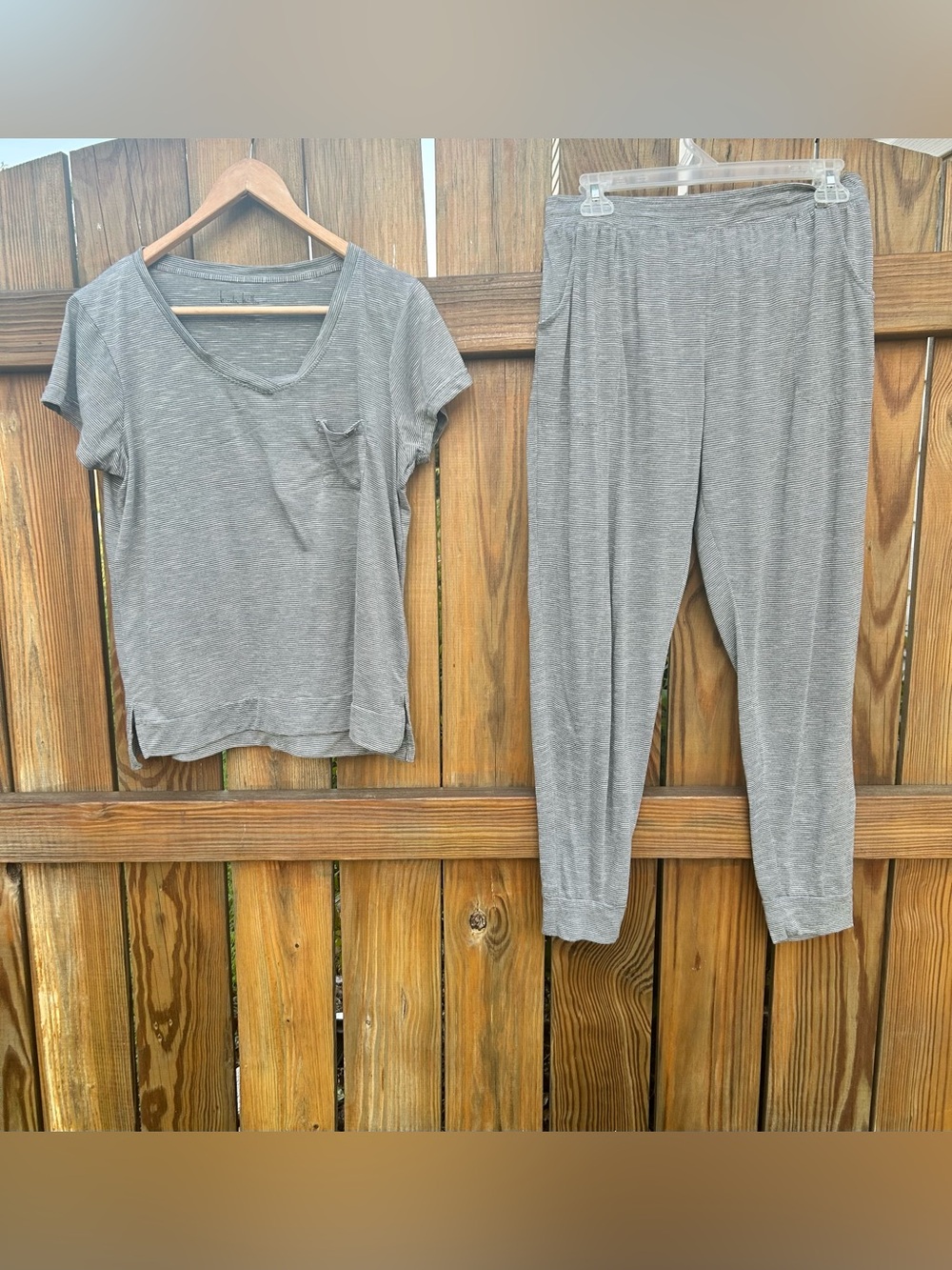 Nicole Miller Pajama Set Gray Striped PJ Tapered Pants Sleepwear Sz. Medium